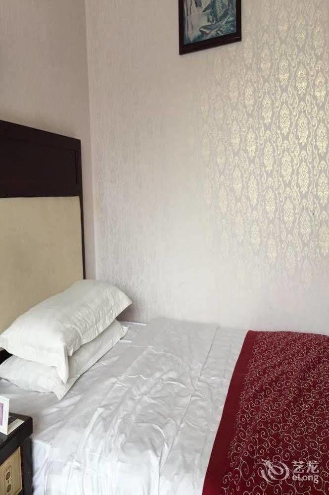 Landmark Hotel Kunming Kültér fotó
